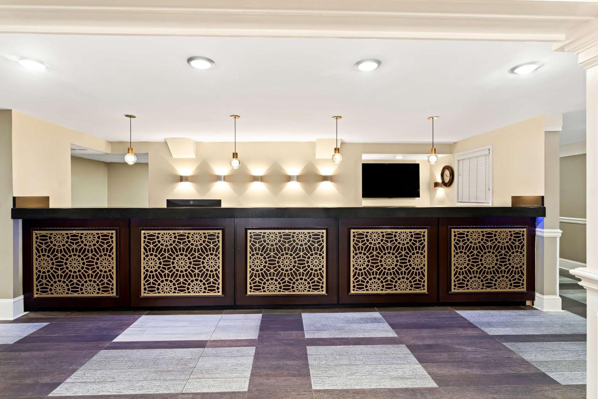 Best Western Riverside Inn Мейкън Екстериор снимка