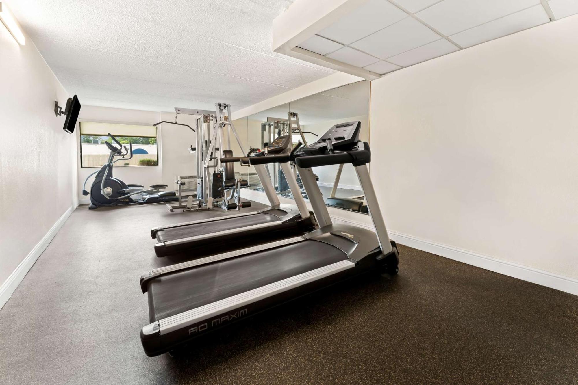 Best Western Riverside Inn Мейкън Екстериор снимка