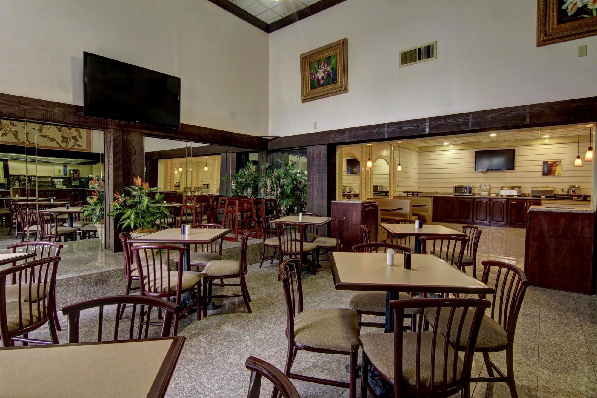 Best Western Riverside Inn Мейкън Екстериор снимка