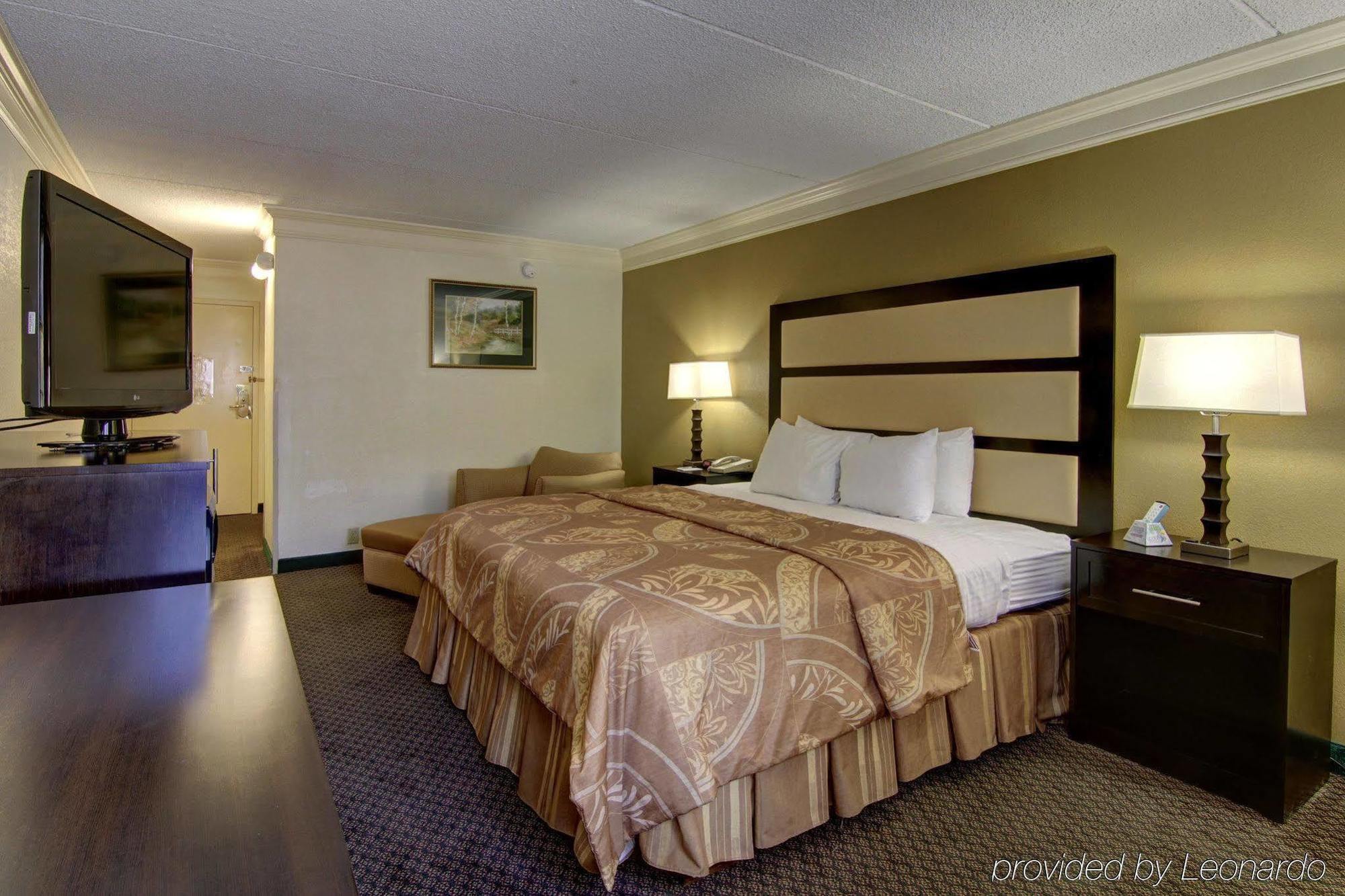 Best Western Riverside Inn Мейкън Екстериор снимка